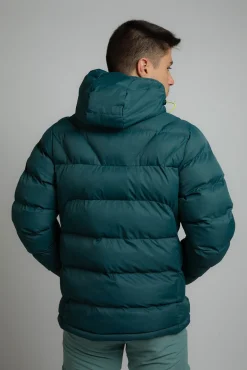 Chaqueta rellena de fibra repelente al agua