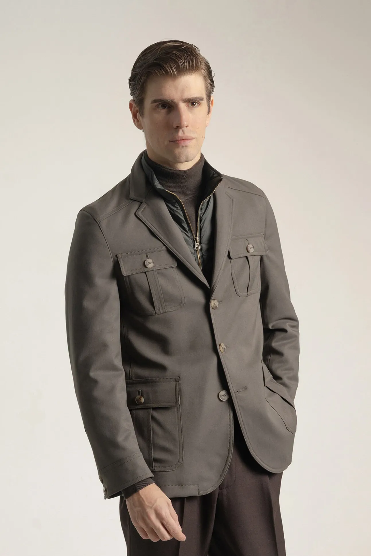 Chaqueta sahariana kaki