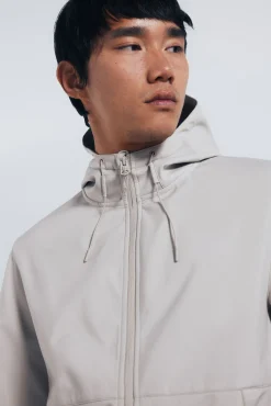 Chaqueta shoftshell capucha