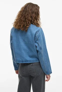 Chaqueta vaquera abotonada