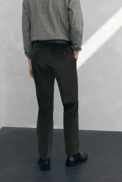 Chino pana gruesa regular fit