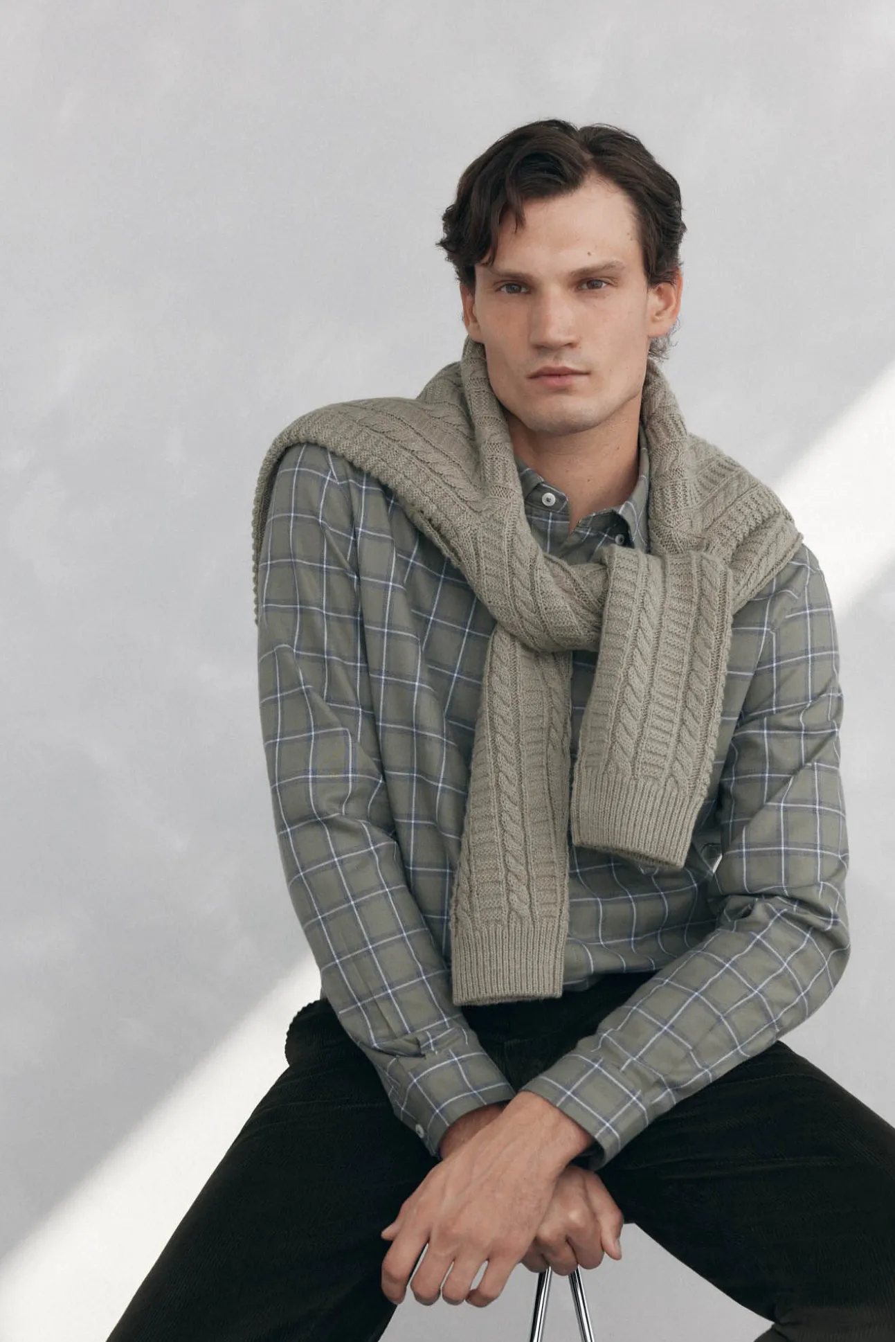 Chino pana gruesa regular fit