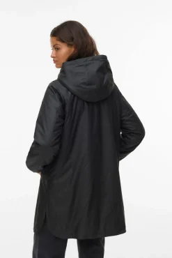 Chubasquero con capucha