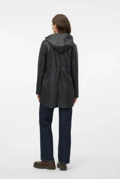 Chubasquero manga larga con capucha