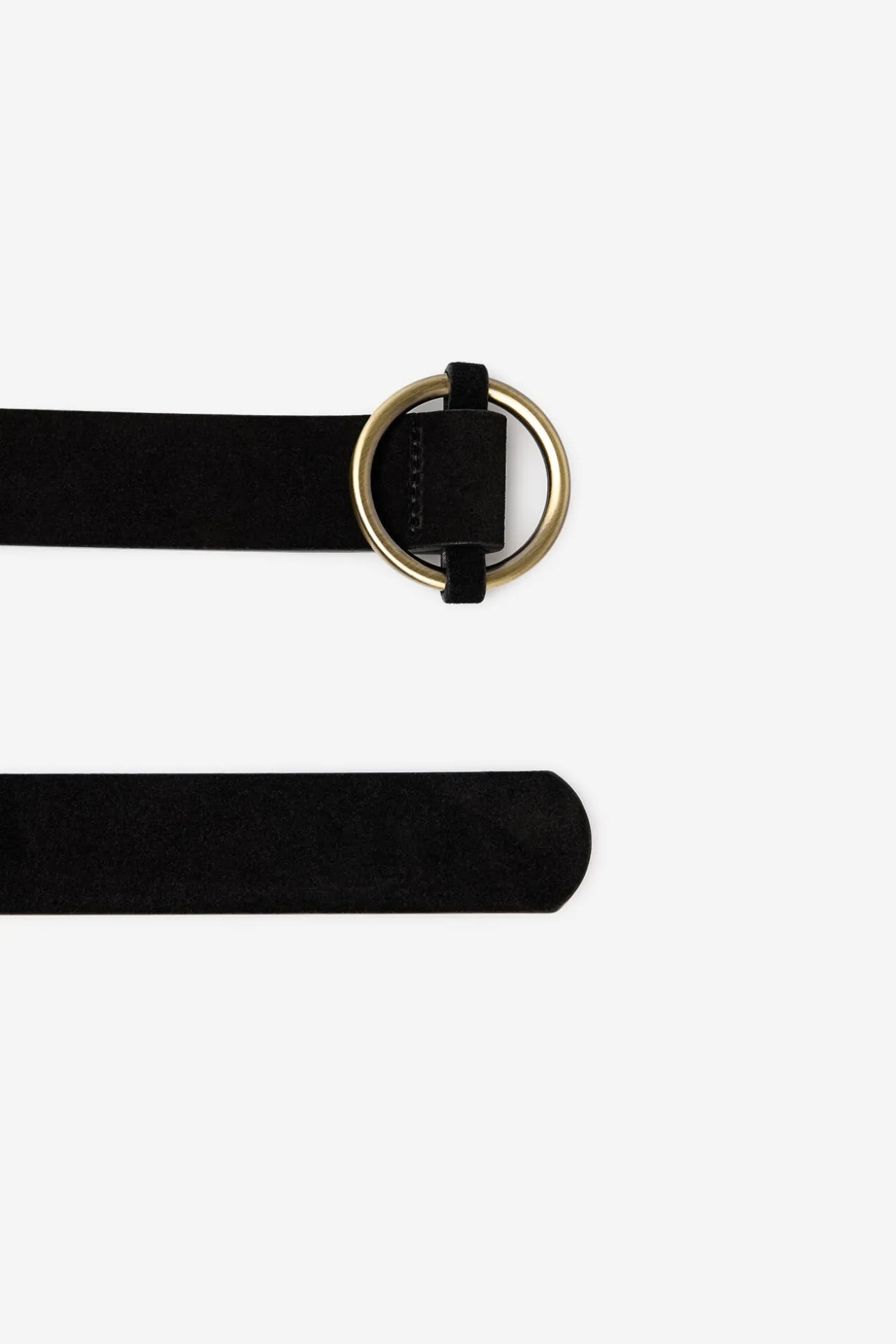 Cinturón básico de piel con hebilla redonda