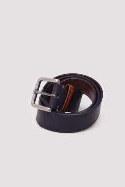 Cinturón efecto piel pespuntes