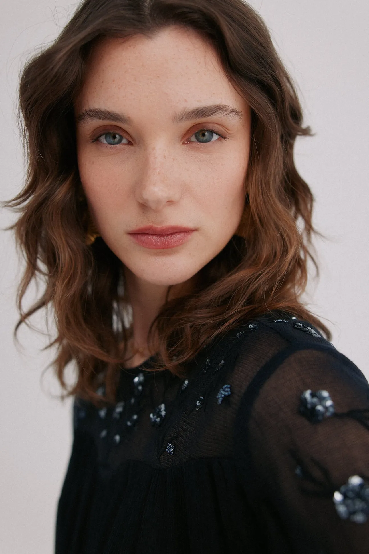 Claire. Blusa bordada