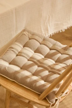 Cojín de silla cuadrado en tono piedra Sorento