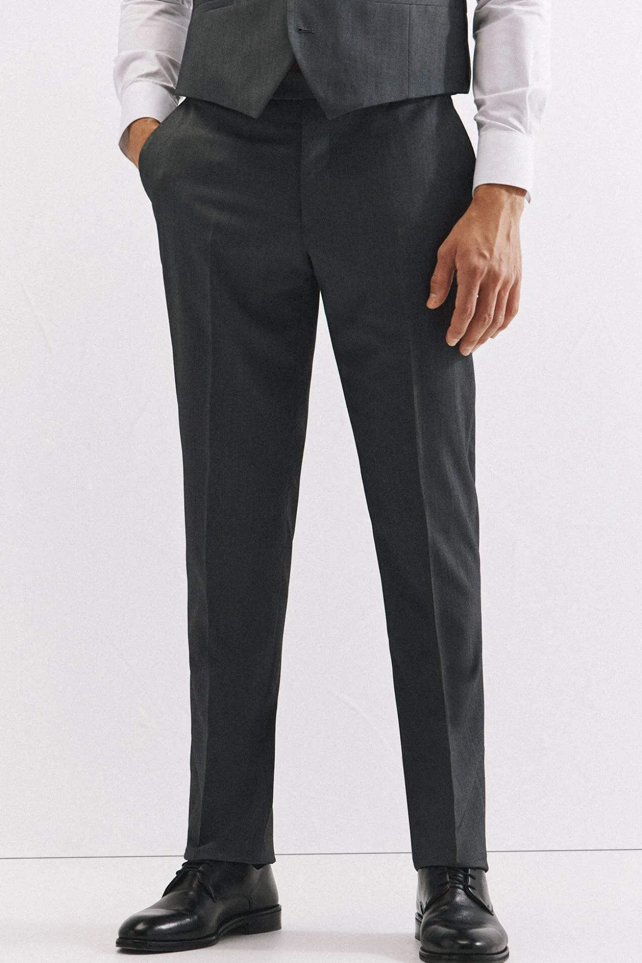 Conjunto de pantalón y camisa