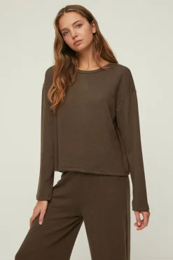 Conjunto pijama largo invierno marrón