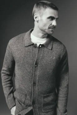 Cárdigan botones y dos bolsillos