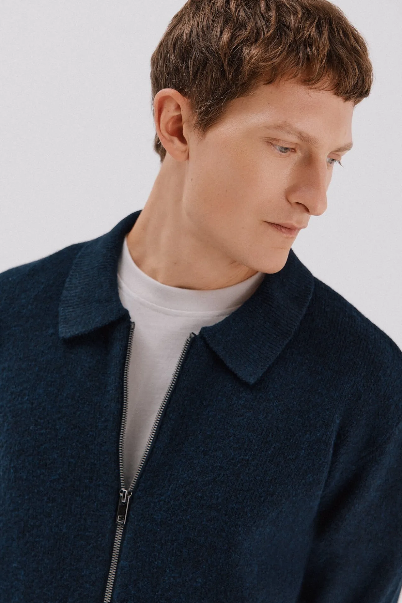 Cárdigan punto textura cierre cremallera cuello polo