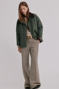 Dara. Deportiva cruzada