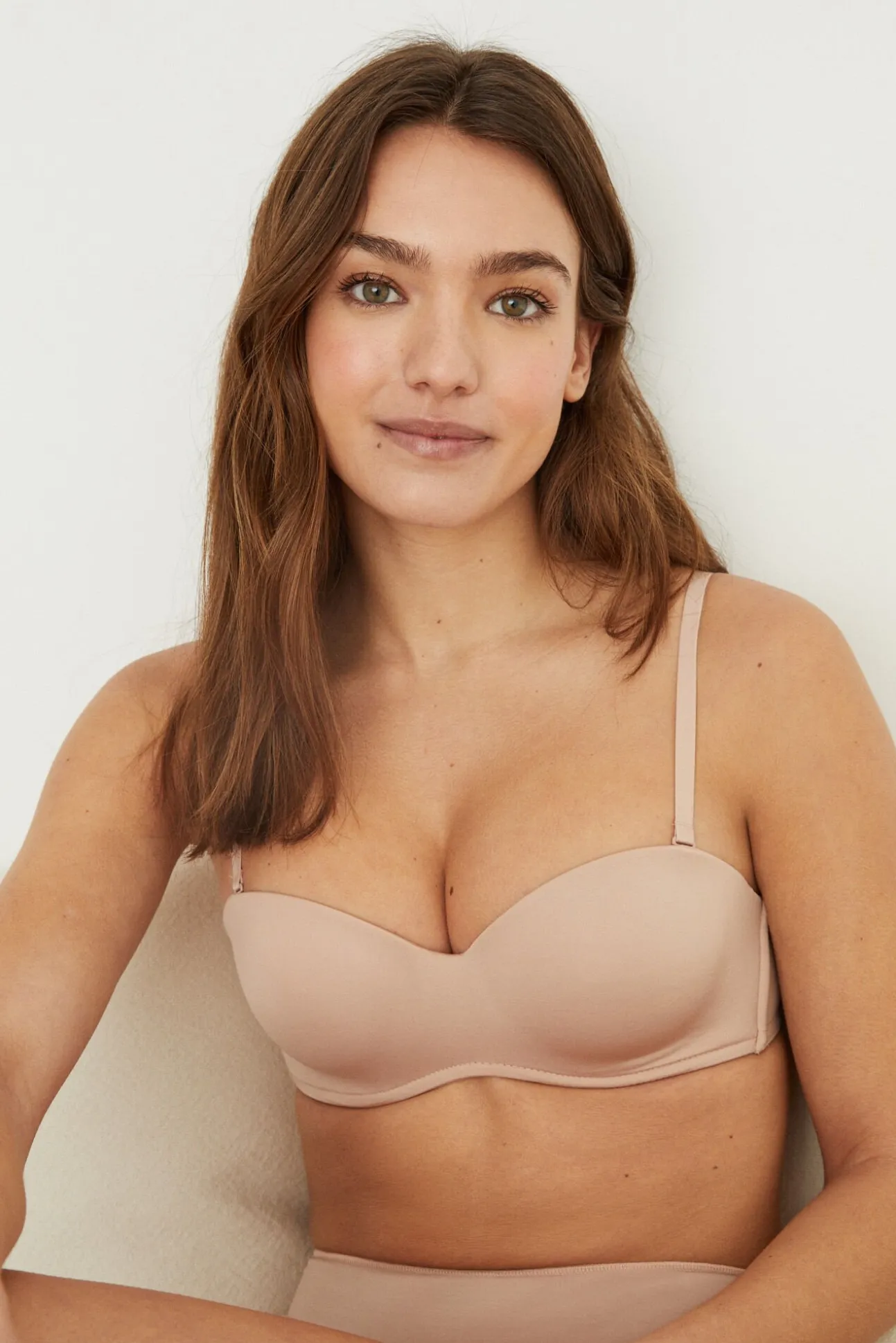 ELEGANT Sujetador sin tirantes microfibra