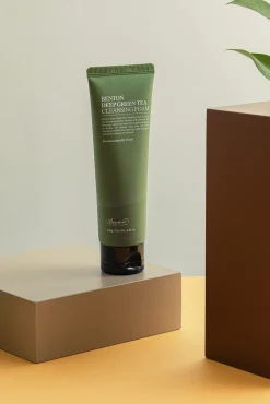 Espuma limpiadora de té verde profundo