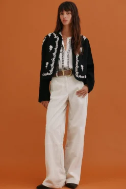 Fabiola. Chaqueta bordada