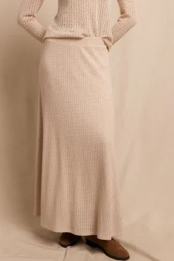 Falda capa de punto