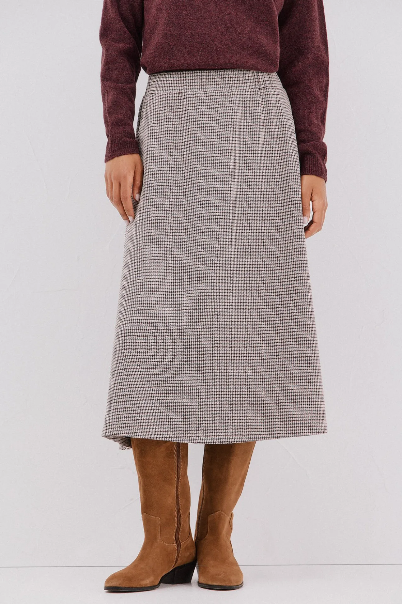 Falda de punto evasé