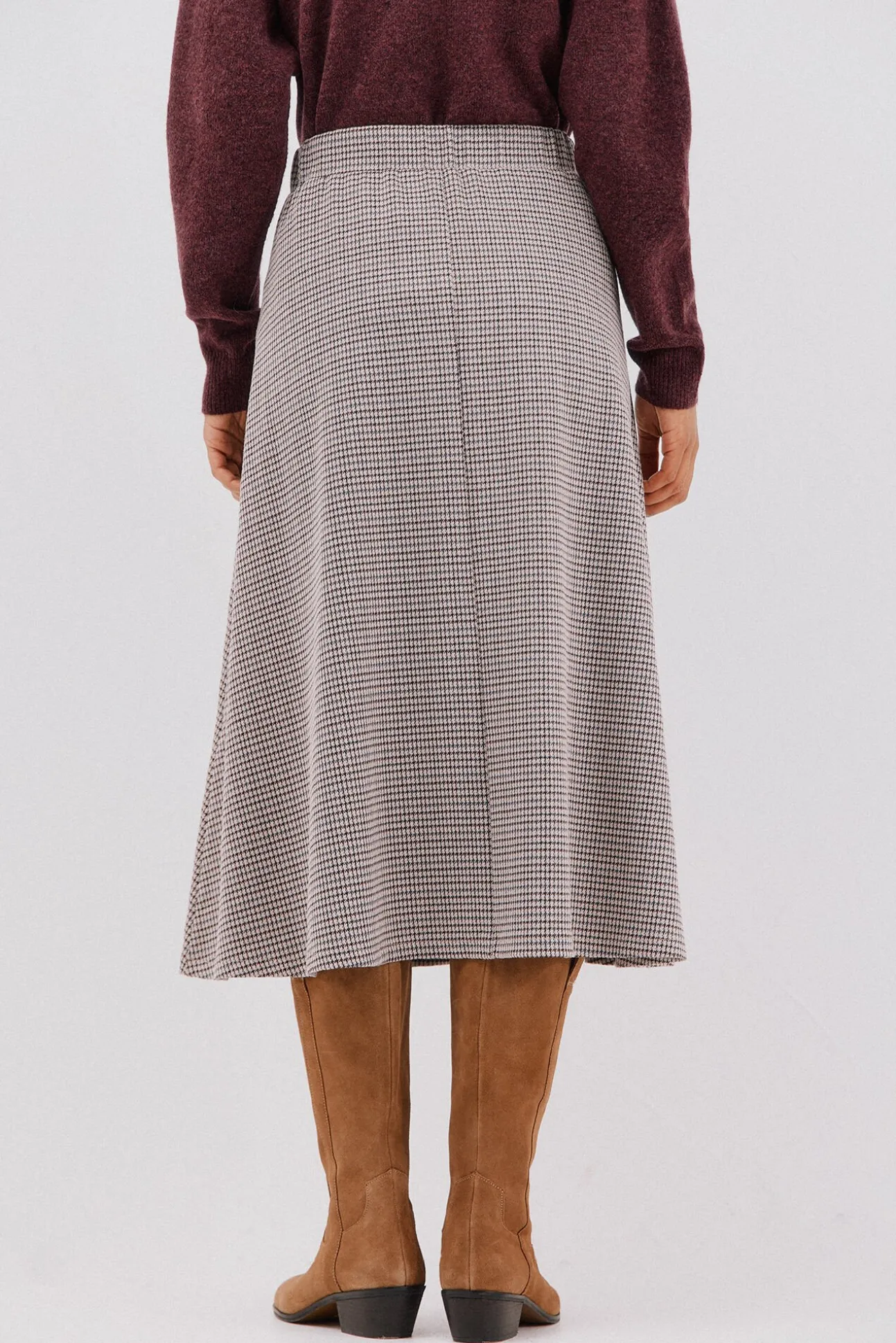 Falda de punto evasé