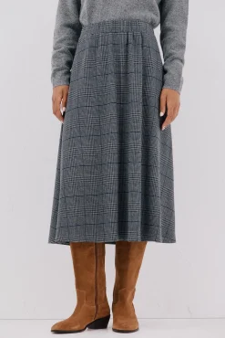 Falda de punto evasé