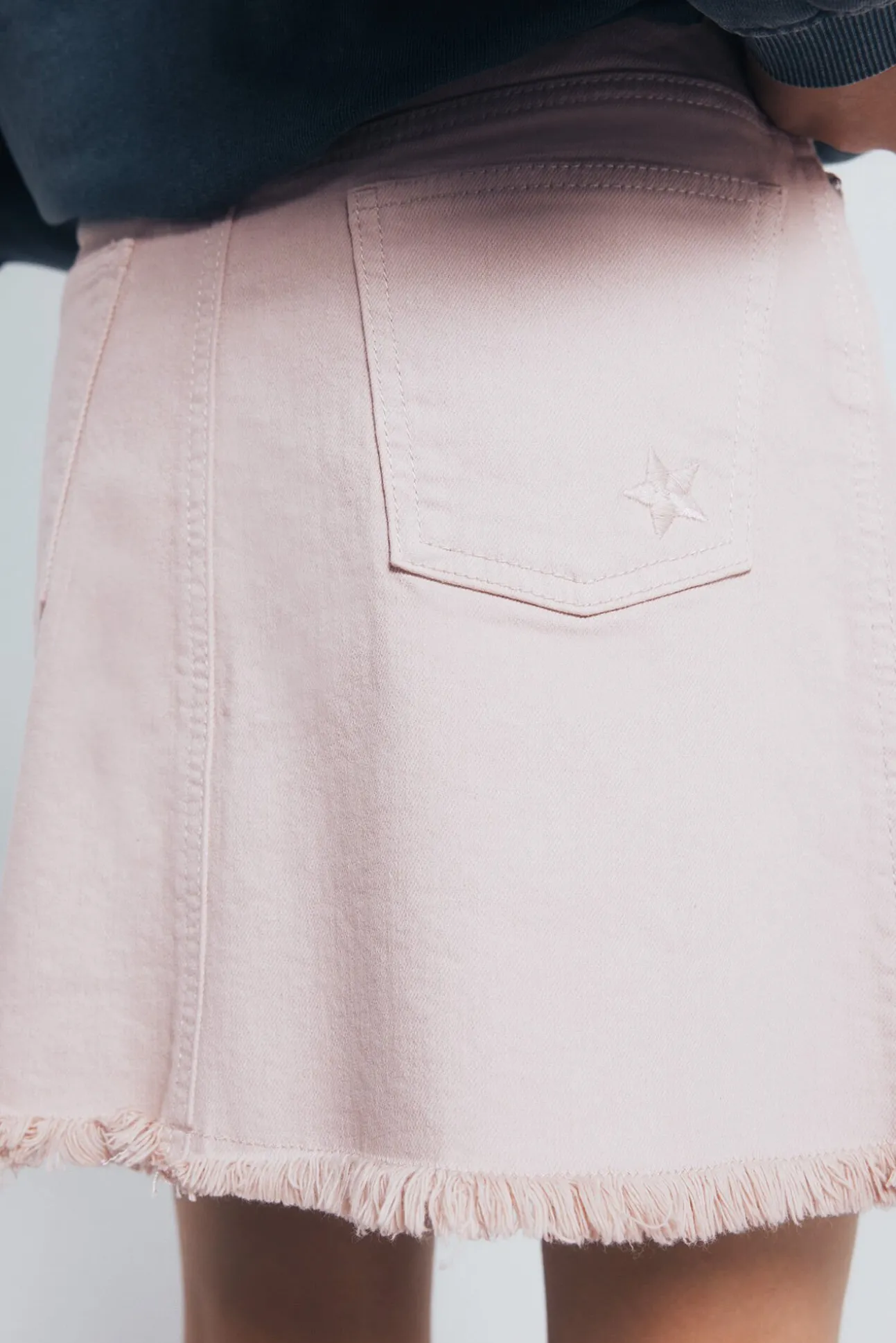 Falda desflecada niña