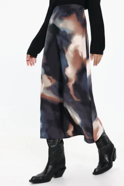 Falda estampada larga