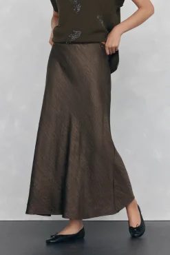 Falda estructura satinada