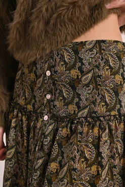 Falda larga con estampado y volantes