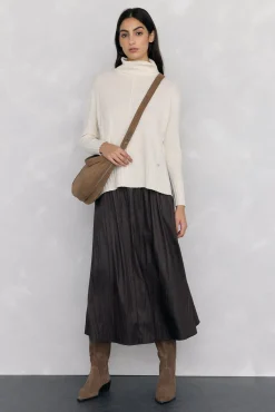 Falda larga efecto piel arrugado