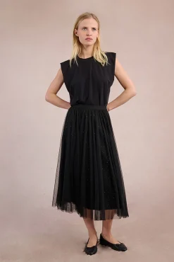 Falda larga plisada de tul