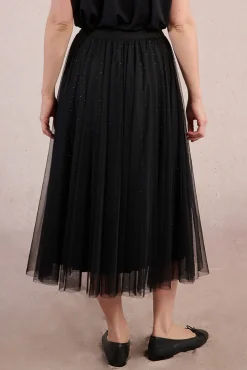 Falda larga plisada de tul