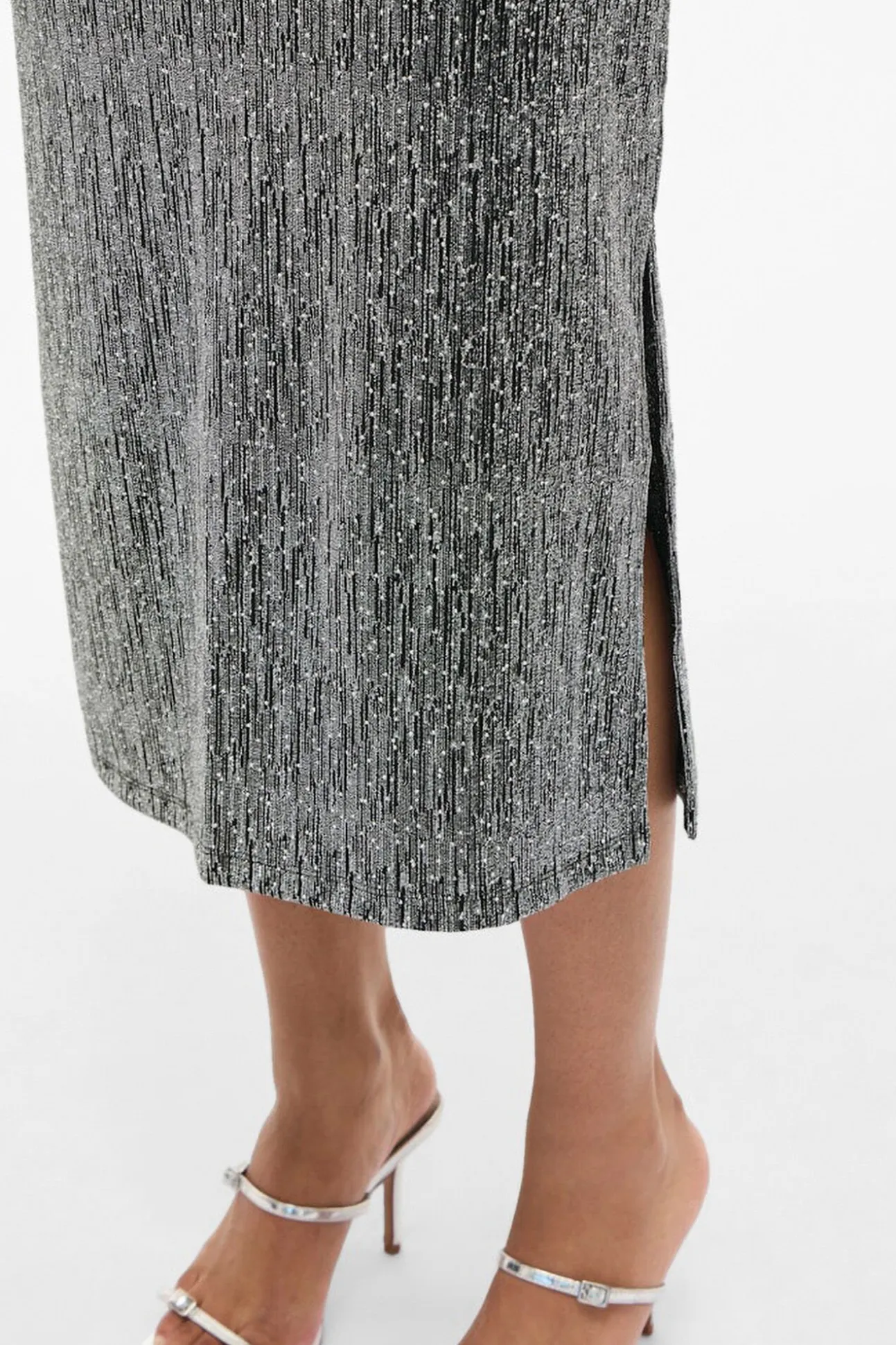 Falda midi con glitter