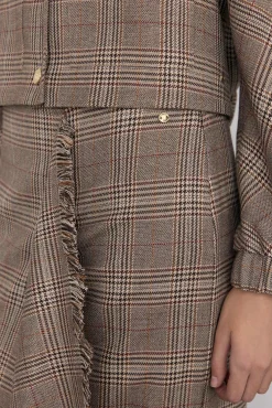 Falda midi cuadros volante desflecado