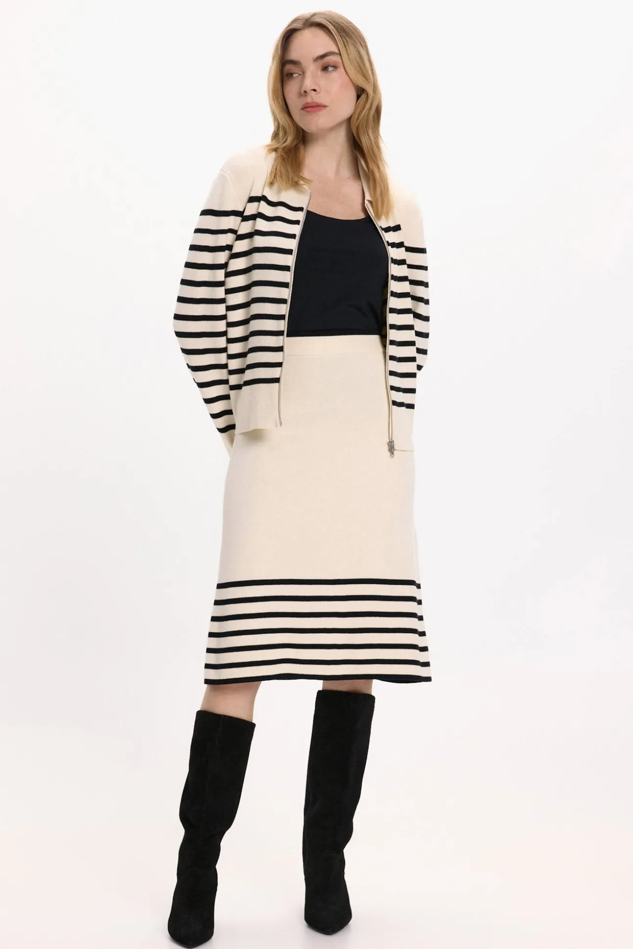 Falda midi de punto con viscosa