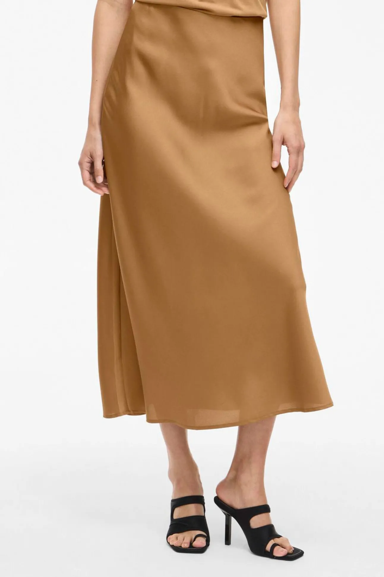 Falda midi satén