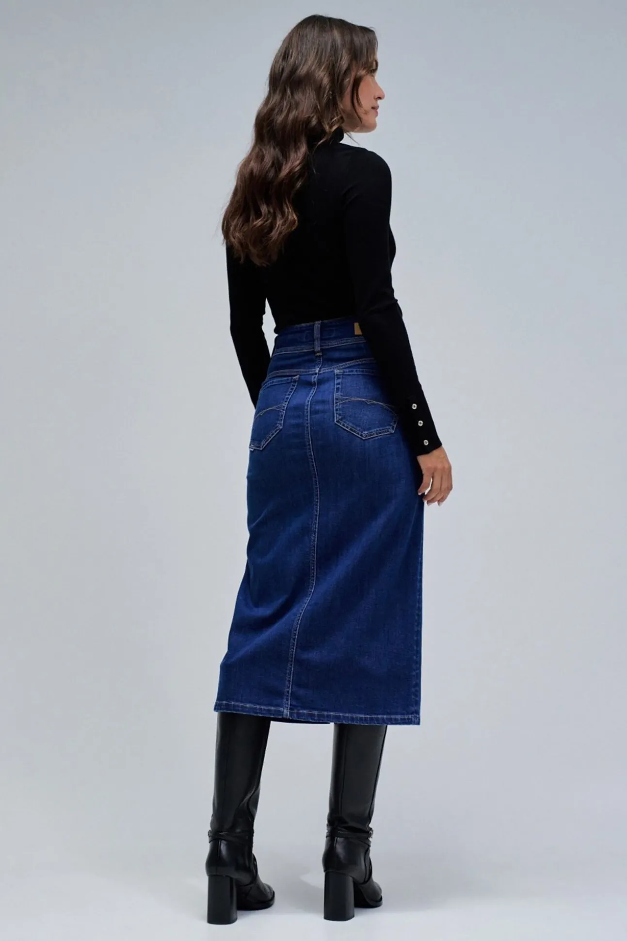 Falda midi secret push in