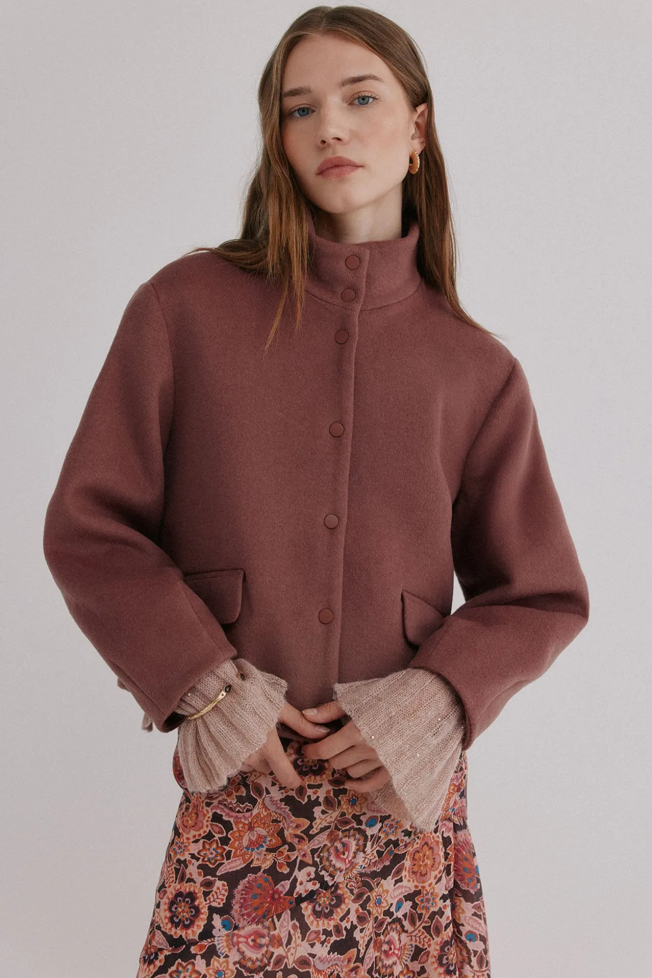 Federica. Abrigo corto