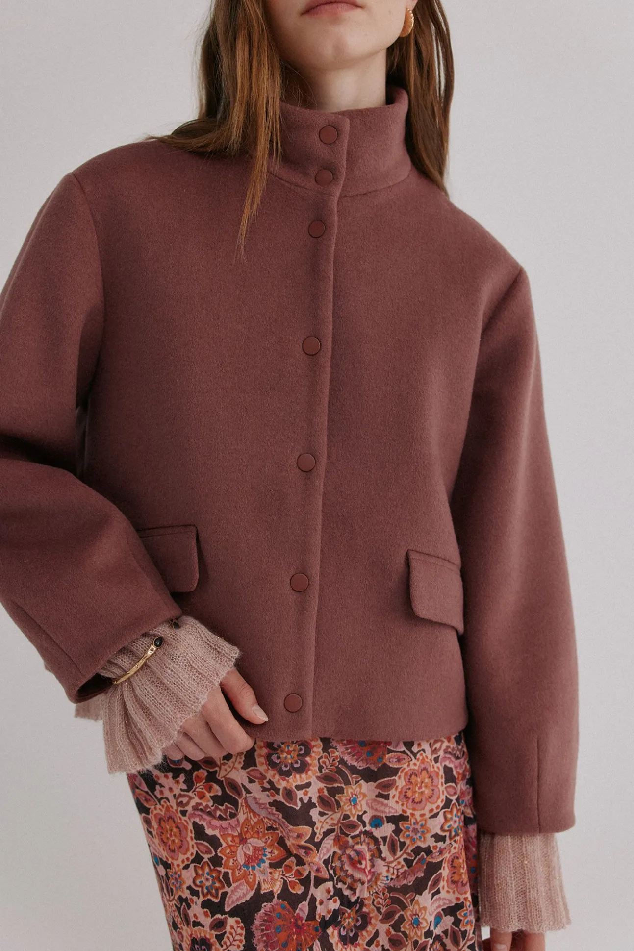 Federica. Abrigo corto