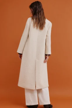 Fiamma. Abrigo con cuello solapa