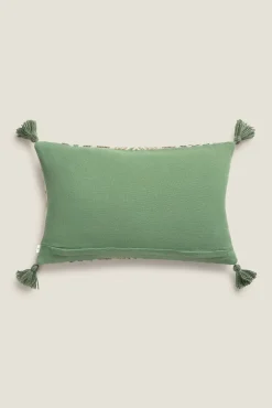 Funda cojín bordado pompones