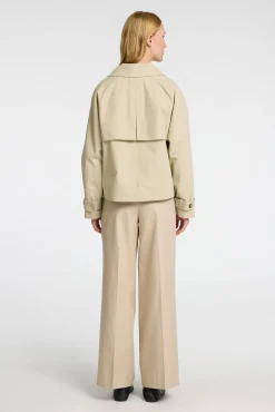 Gabardina corta 100% algodón