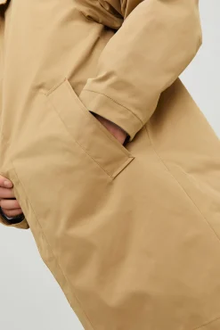 Gabardina cuello italiano