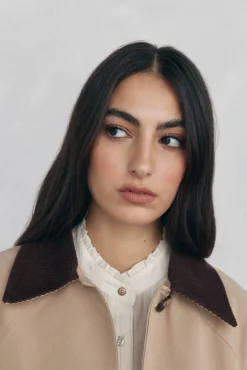 Gabardina larga cuello pana