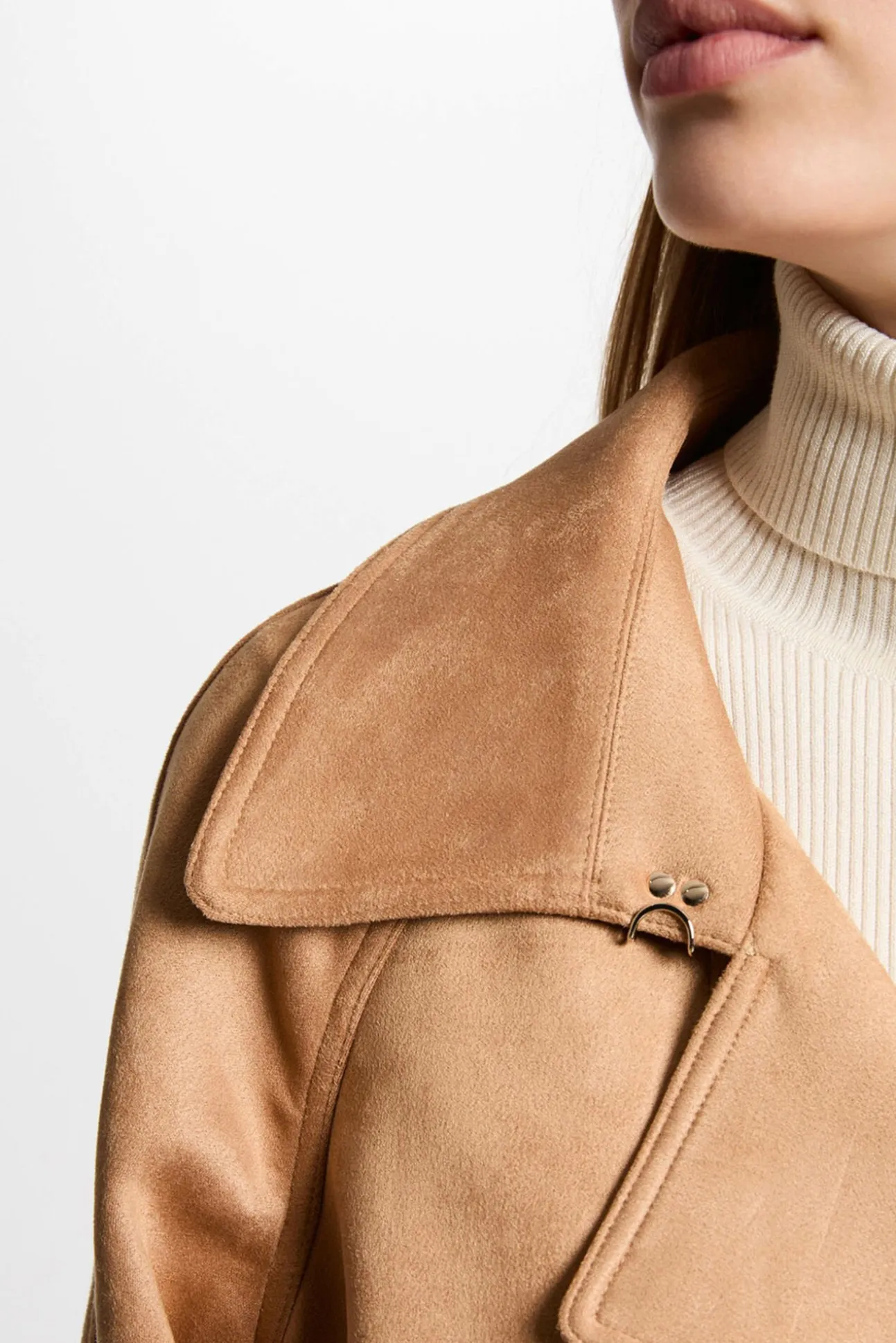 Gabardina larga de antelina