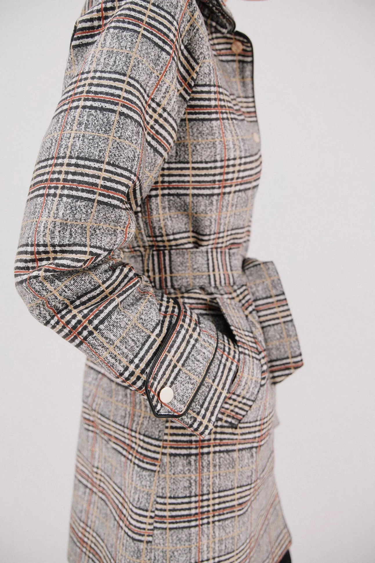 Gabardina satinada capucha desmontable