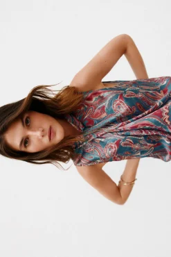 Gadea. Top halter estampado