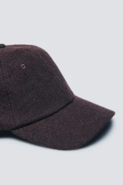 Gorra beisbolera lanera marrón