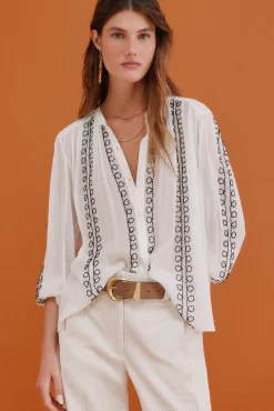 Gracia. Blusa bordada