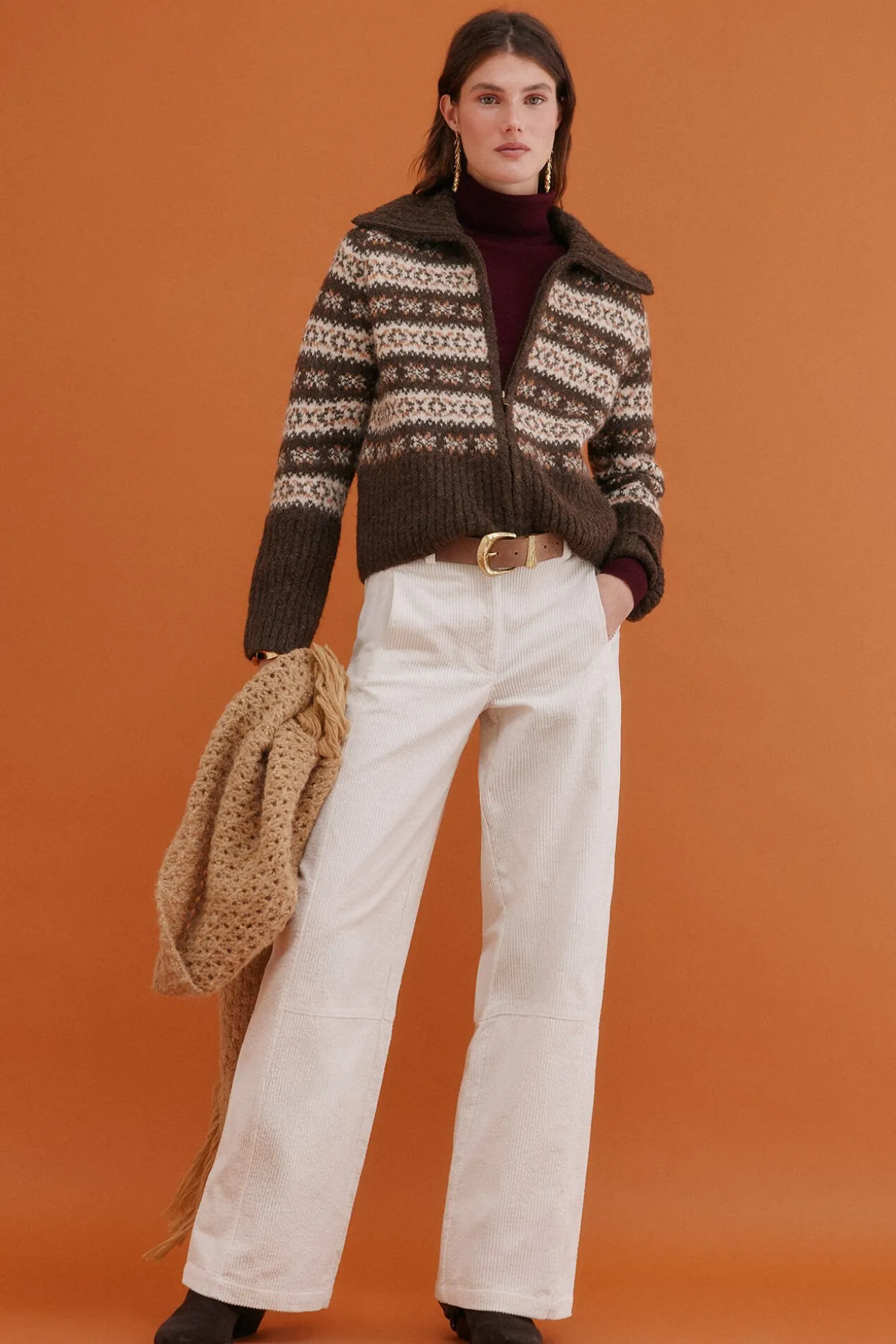 Inola. Cárdigan grecas