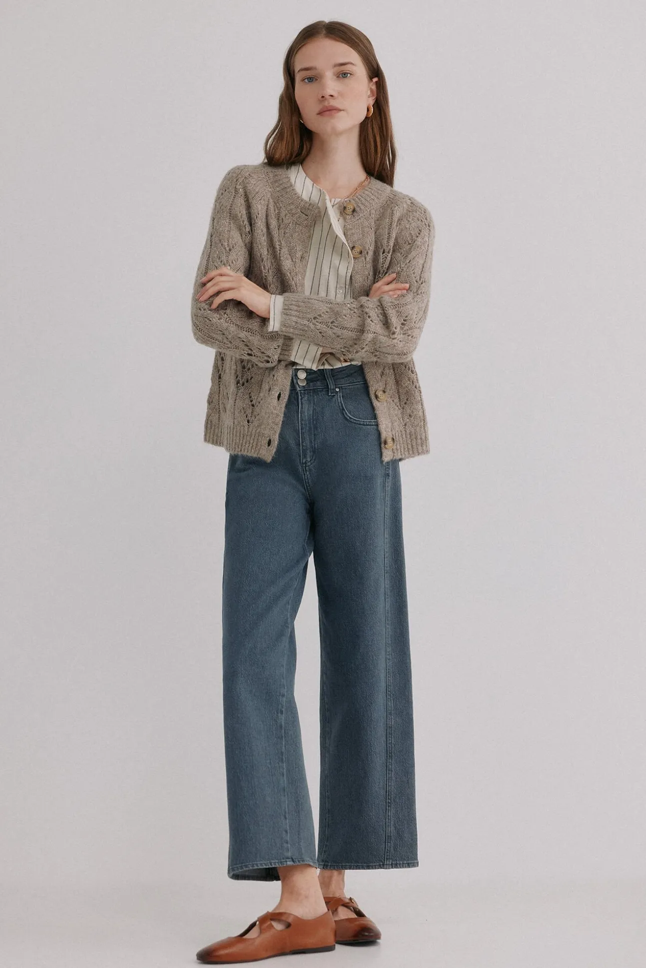 Ivette. Cárdigan calado